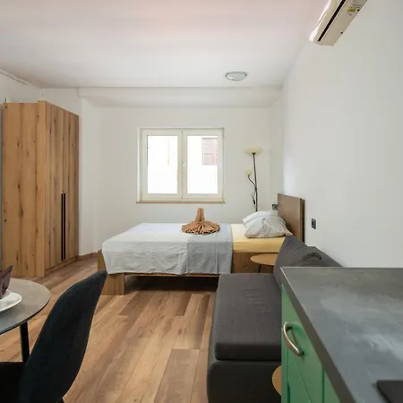 Flora Apartment Pula
