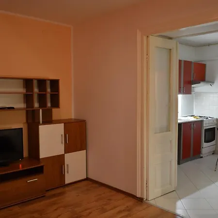 Flora Apartment *